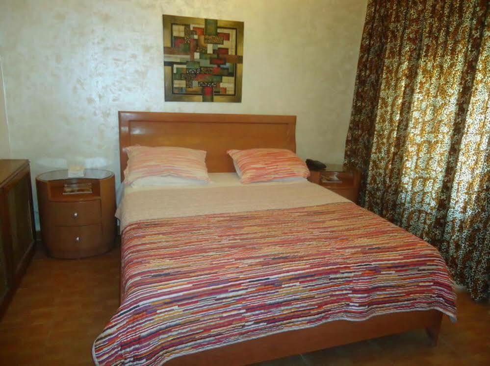 Blue Rose Hotel Амман Экстерьер фото