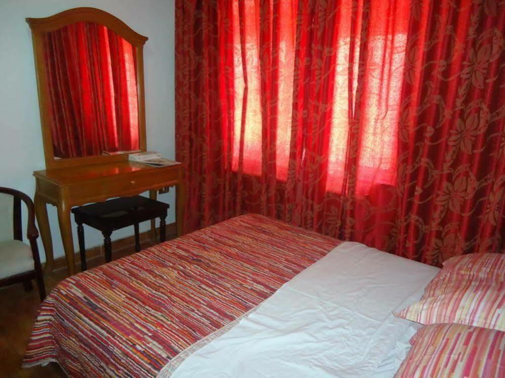 Blue Rose Hotel Амман Экстерьер фото